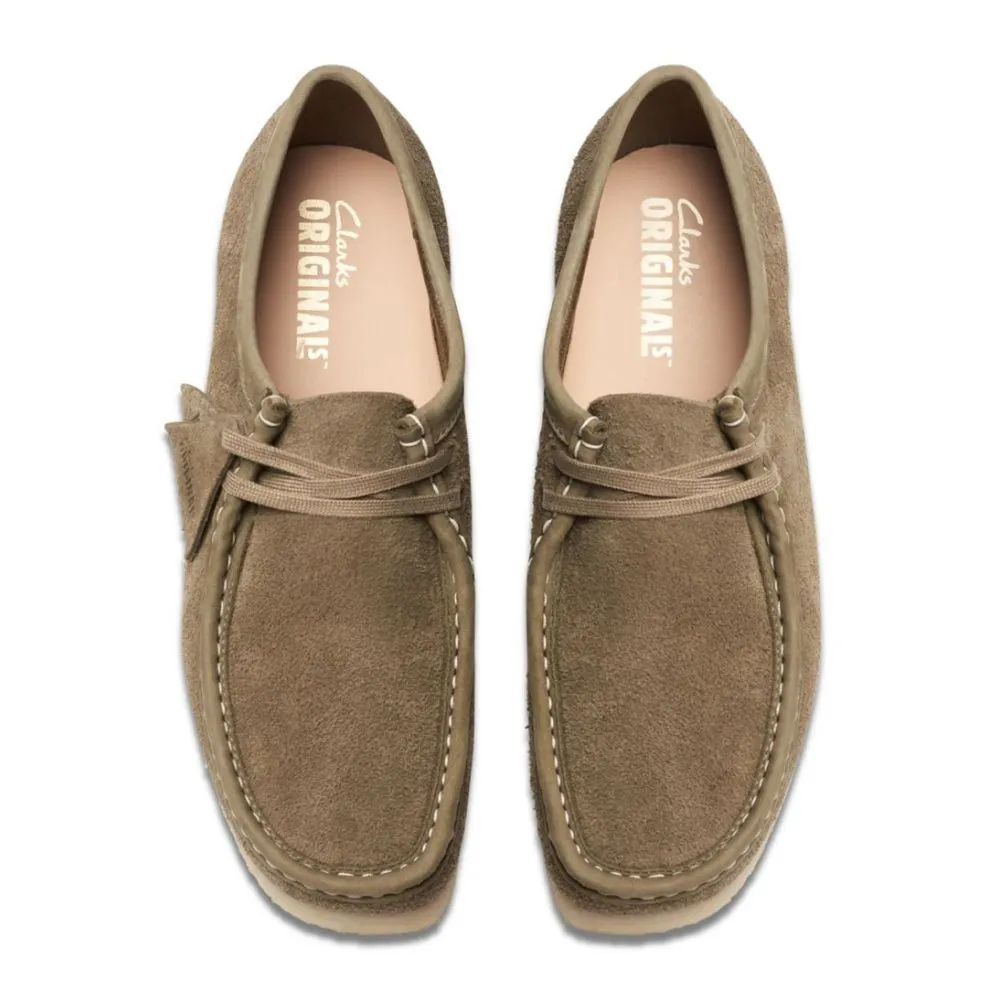 Clarks Men's Wallabee in Pale Khaki Suede
