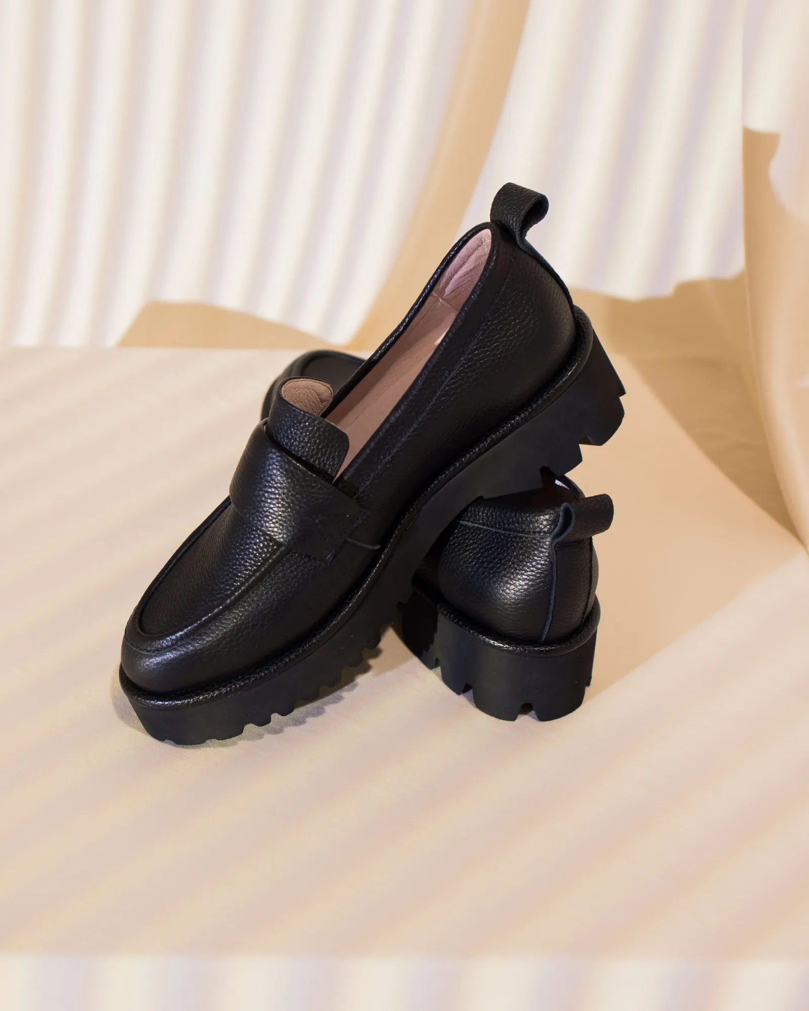 HIPSTER LOAFERS BLACK LEATHER