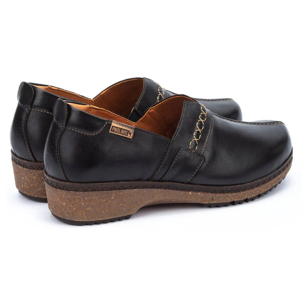 Pikolinos Granada Black Leather Clog (Women's)