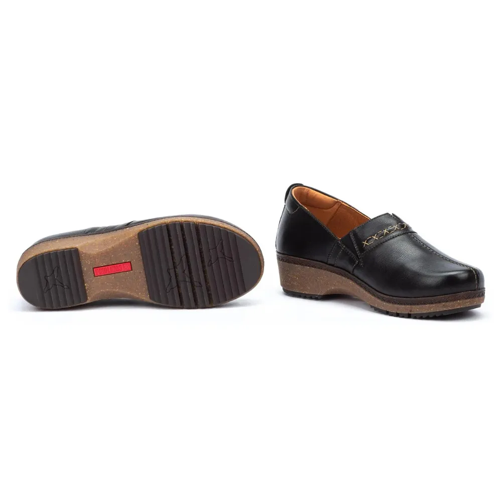 Pikolinos Granada Black Leather Clog (Women's)
