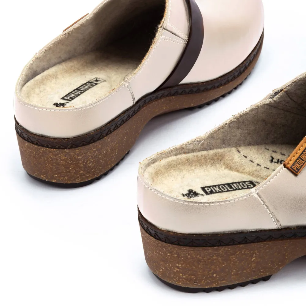 Pikolinos Granada W0W-3590C1 Marfil Leather Clog (Women's)
