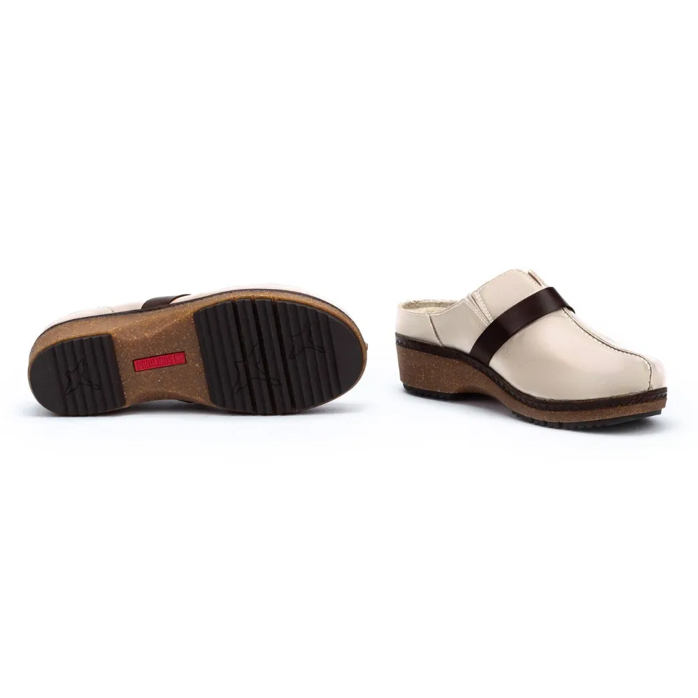 Pikolinos Granada W0W-3590C1 Marfil Leather Clog (Women's)