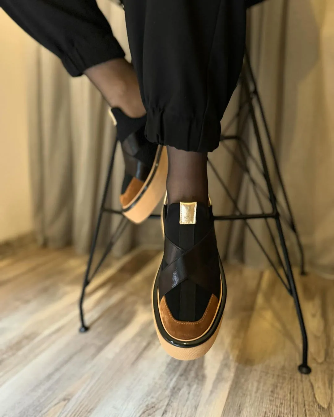 Soft sole comfortable casual women's shoes